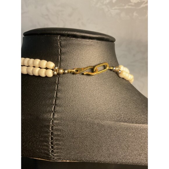 Tropical Shell & Bead Necklace With Blue Flower Pendant - Picture 5 of 5